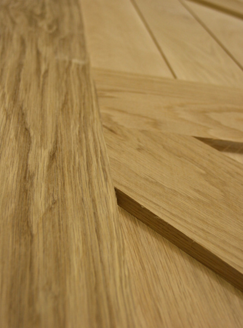 Photo 45 Rustic Mixed Grain White Oak